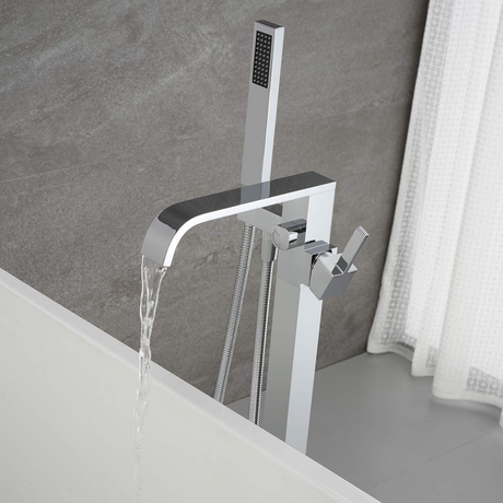 Robinet de remplissage de baignoire autoportant monté au sol
