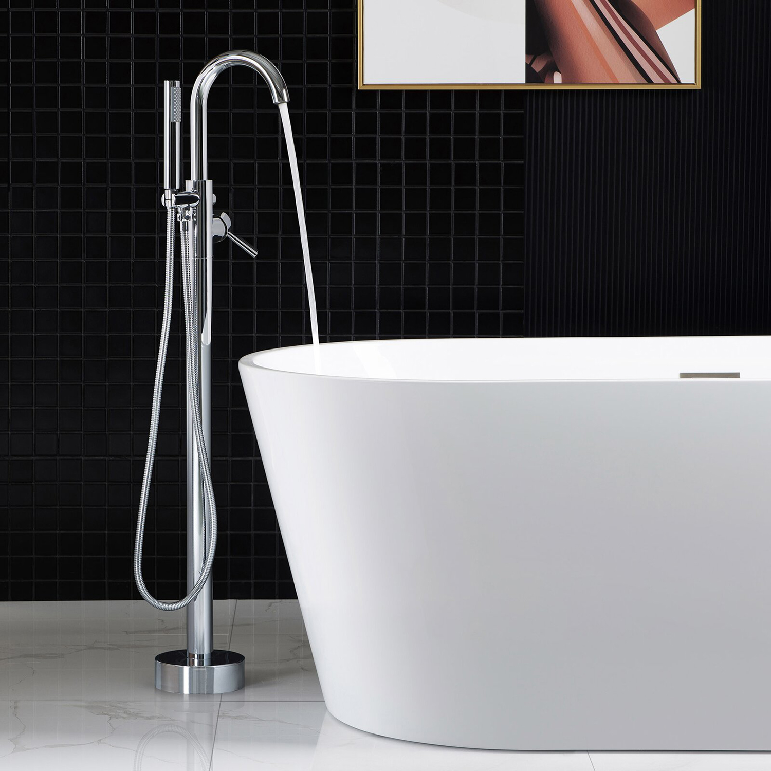 Robinet de baignoire de salle de bains à haut débit Aquacubic, robinet de baignoire autoportant chaud et froid avec douchette à main