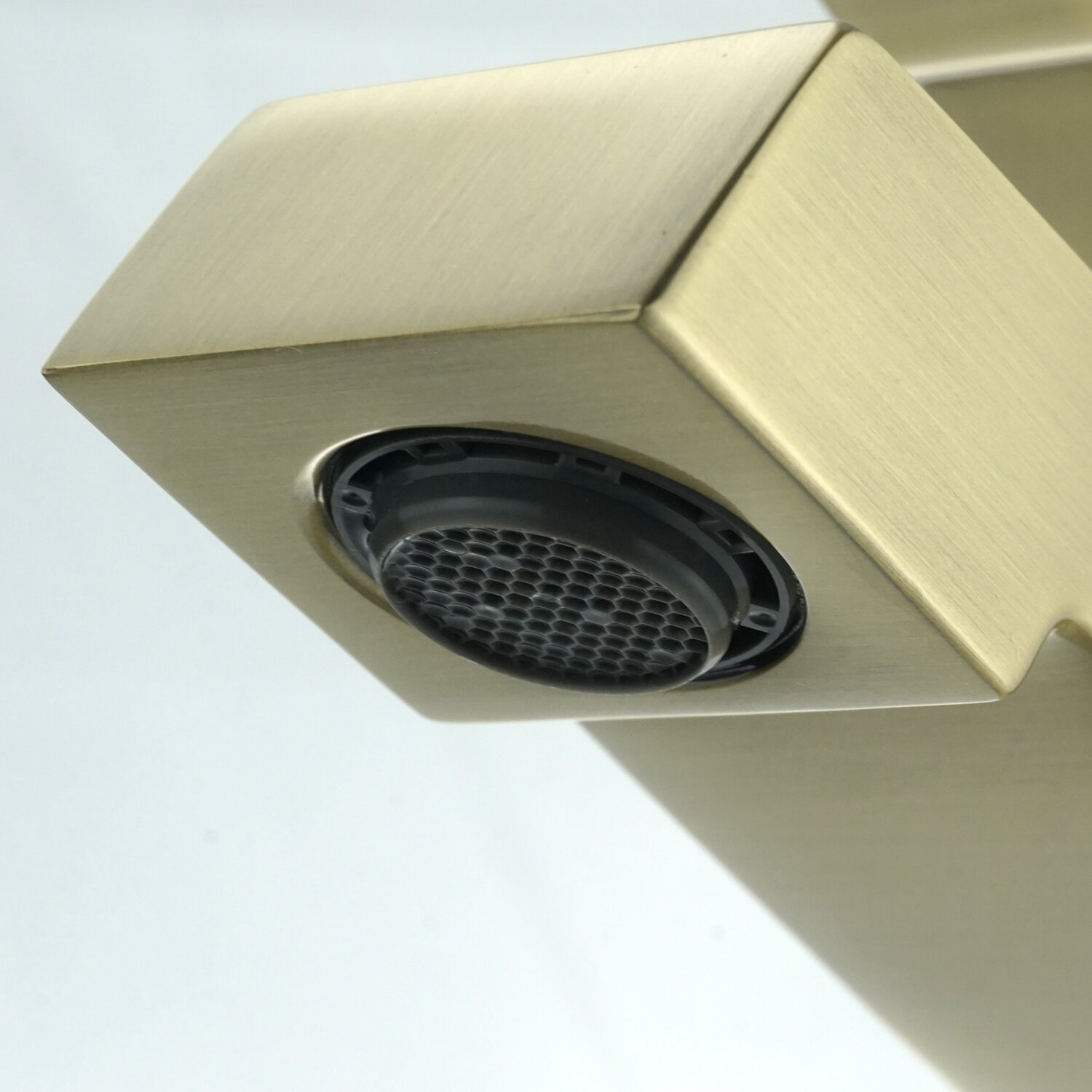 Salle de bain_&eacute;vier_robinet (13)