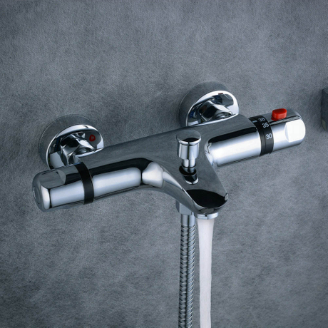 Mélangeur thermostatique de bain-douche à Double sortie, nouveau Design, économie d'eau, montage mural bon marché pour salle de bains