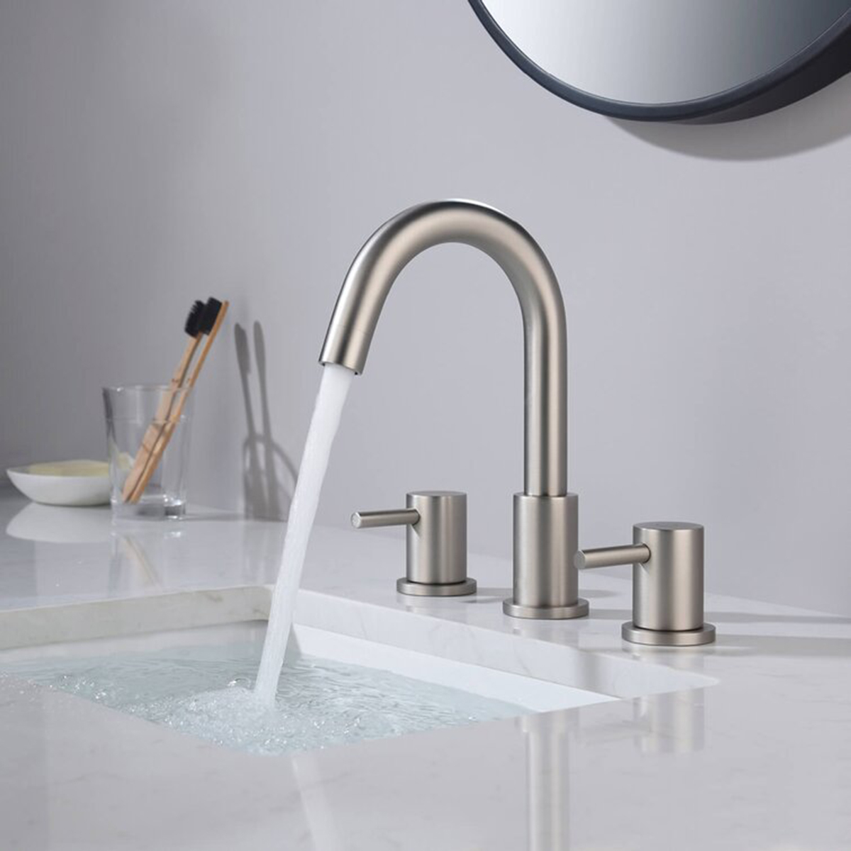 Robinet de salle de bains Aquacubic à deux poignées à grand arc en nickel brossé avec drain escamotable et conduites d'alimentation
