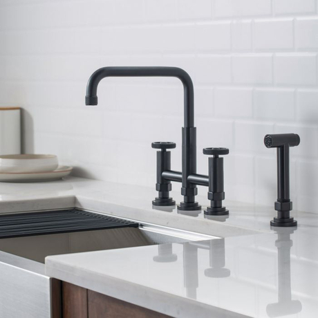 Robinet de cuisine pont noir mat haut de gamme avec pulvérisateur latéral