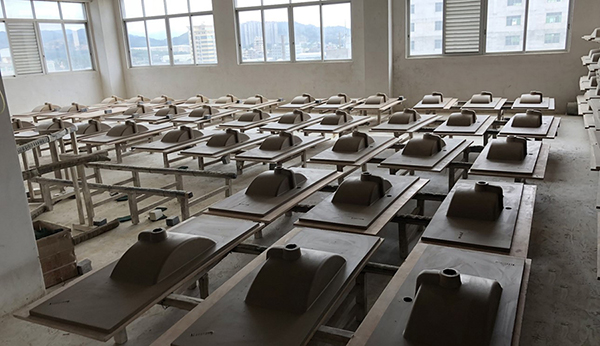 浴室水槽生产工序 3