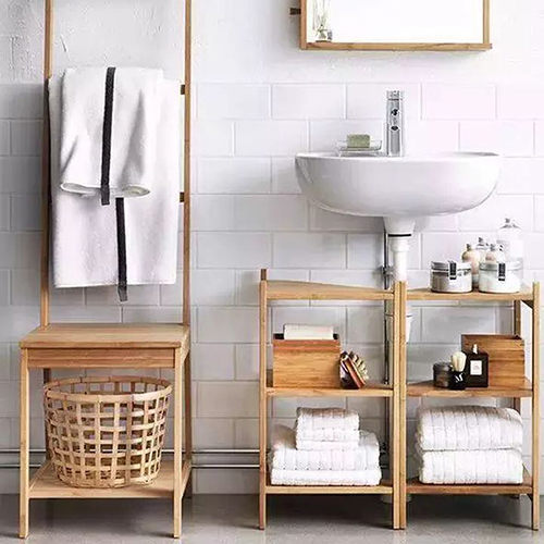 Séparation à trois voies de la salle de bain.