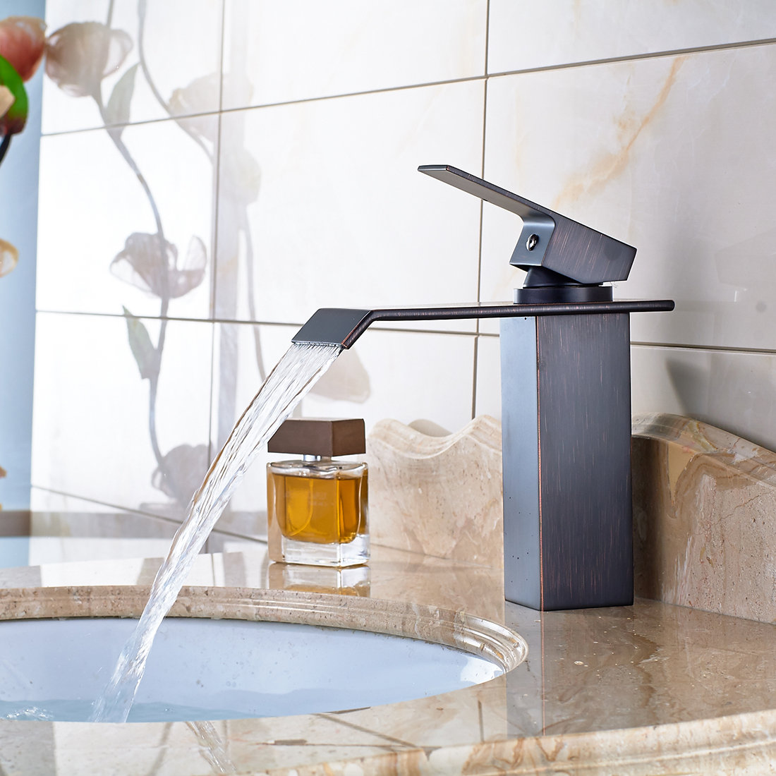Luxe SUS 304 lavabo salle de bain robinet noir mat cascade robinet évier mitigeur salle de bain évier robinet