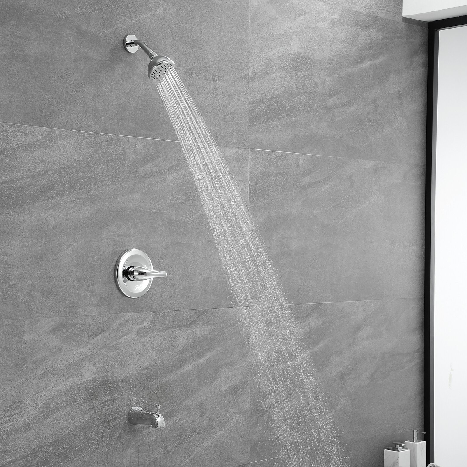 Kit de garniture de douche à poignée unique en laiton avec bec de baignoire, certifié Aquacubic CUPC, chrome poli